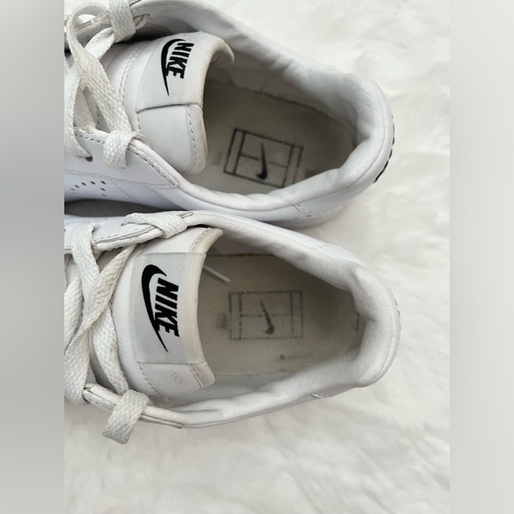 Women's NIKE 'Tennis Classic Ultra' Sz 8 US Runners White - Picture 7 of 9